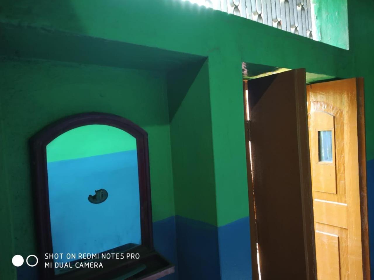 Hotel Yatri Niwas Varanasi Luaran gambar