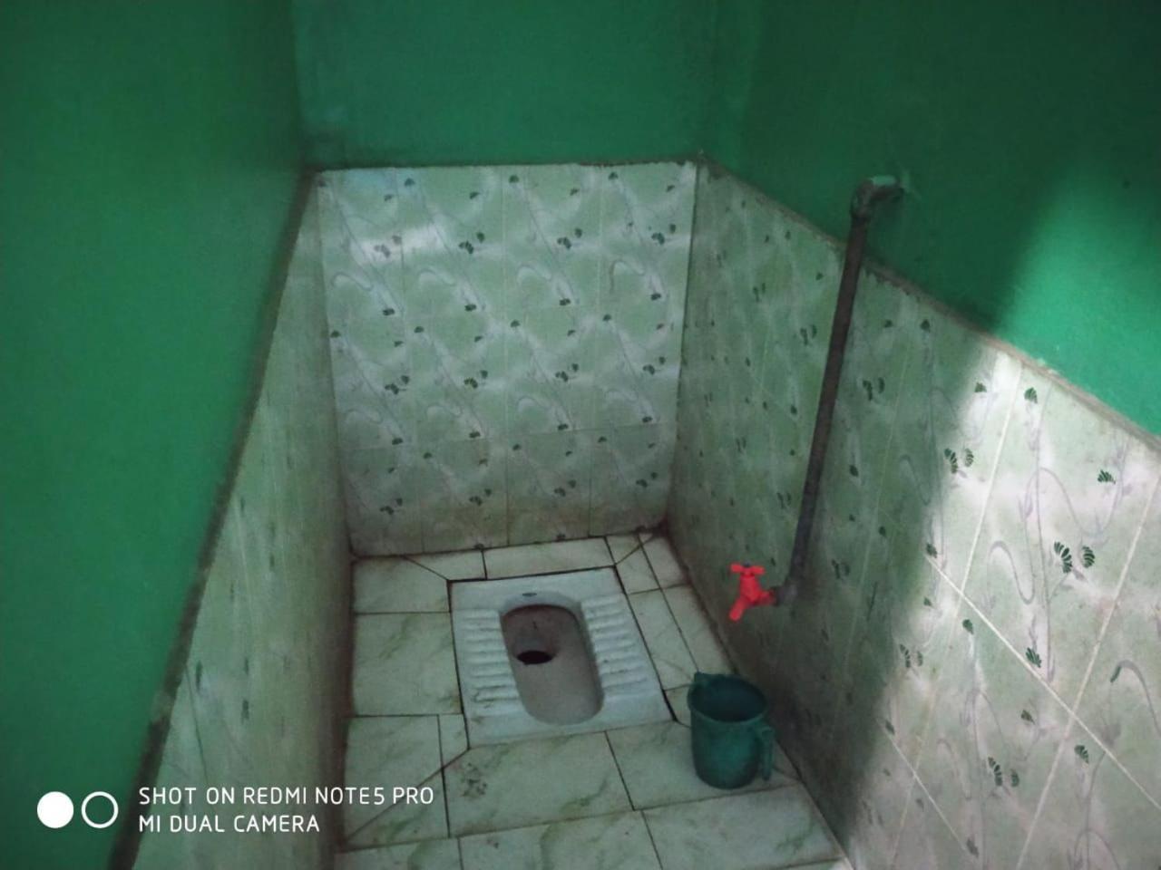 Hotel Yatri Niwas Varanasi Luaran gambar